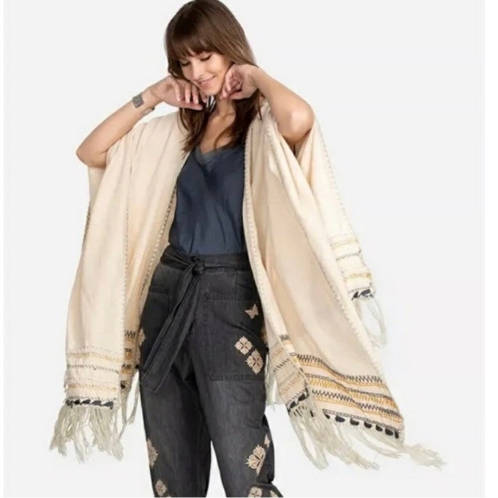 NWT Johnny Was Aro open linen poncho embroidered cardigan OS